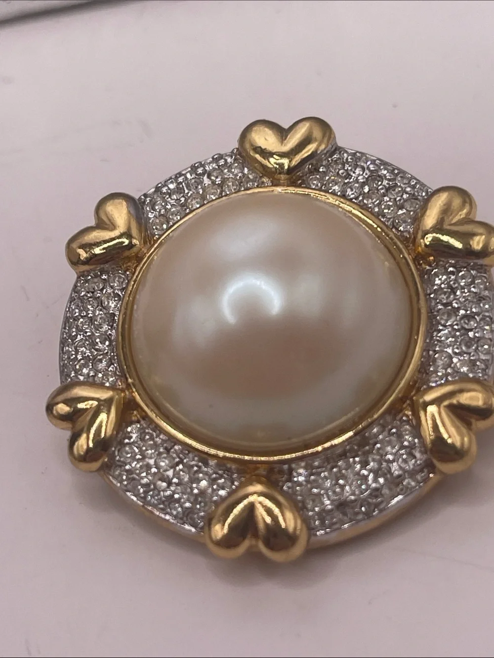 07.08.26-5 Nina Ricci  Faux Pearl Button Clip on &Goldtone Heart Accent Earrings